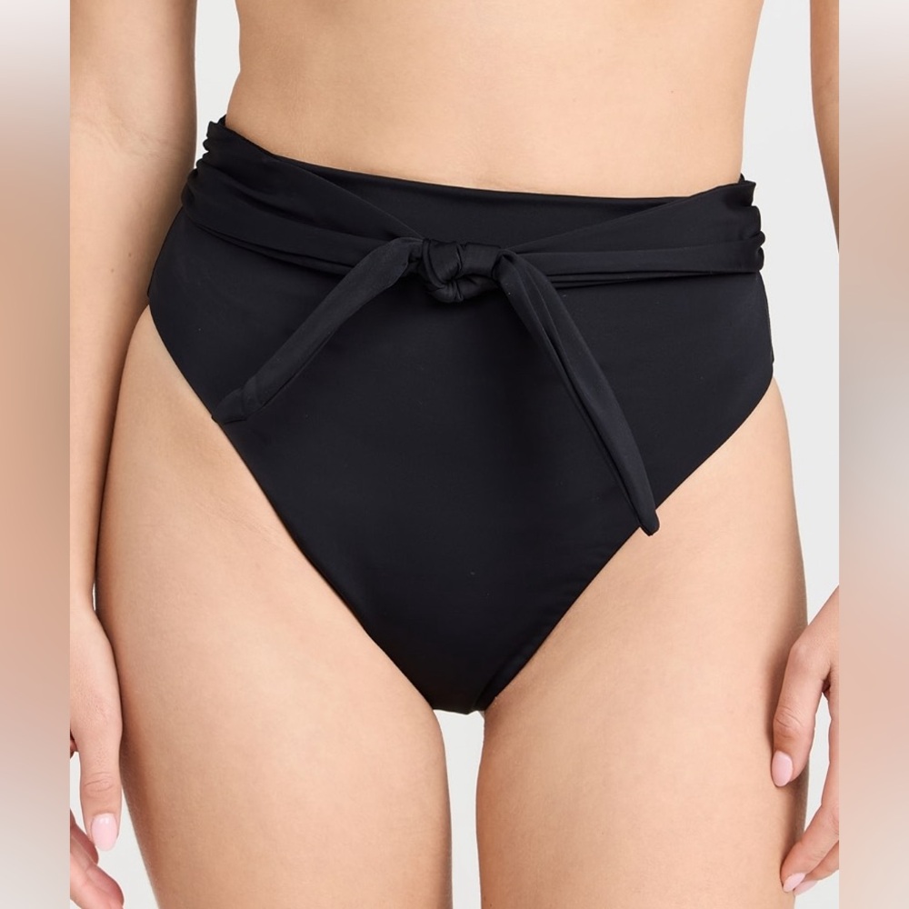 ❤️ New MARA HOFFMAN
Goldie High Waisted Bikini Bottoms Black